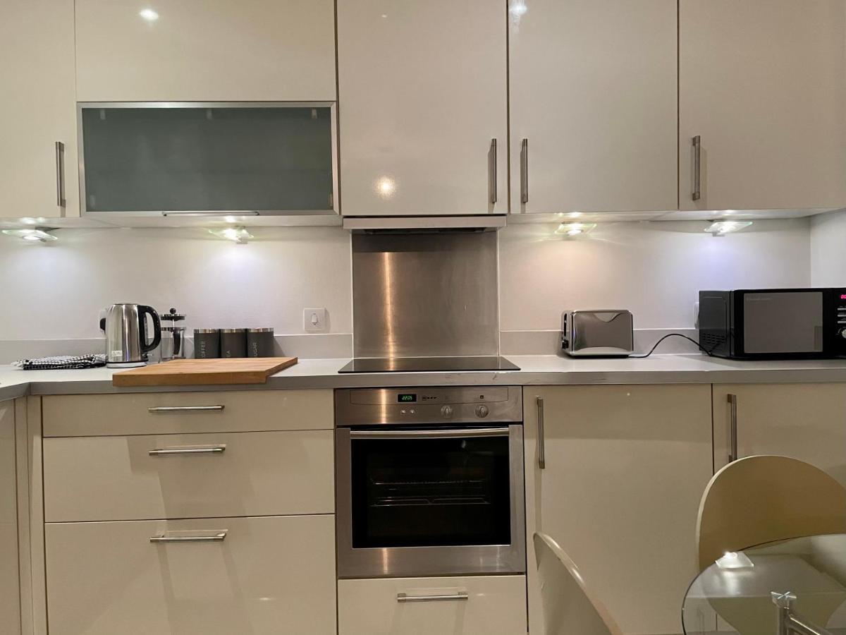 Stylish Base Apartamento Manchester